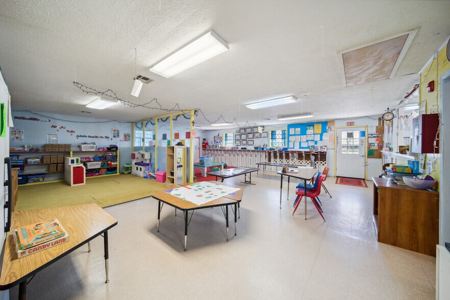 More Photos Of 235 Pine St, Oologah Daycare Center For Sale