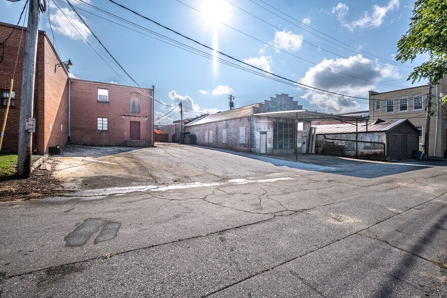 More Photos Of 48 Alley St, Murphy Storefront Retail Office For Sale