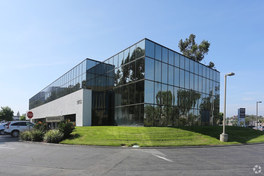 More Photos Of 19712 MacArthur Blvd, Irvine Office For Lease