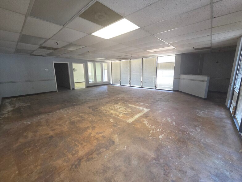 More Photos Of 750 Baconsfield Dr, Macon-Bibb Light Manufacturing For Lease