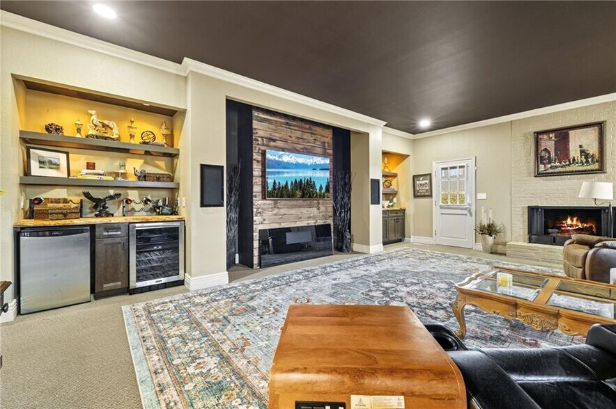 More Photos Of 2201 N 58th St, Fort Smith Specialty For Sale