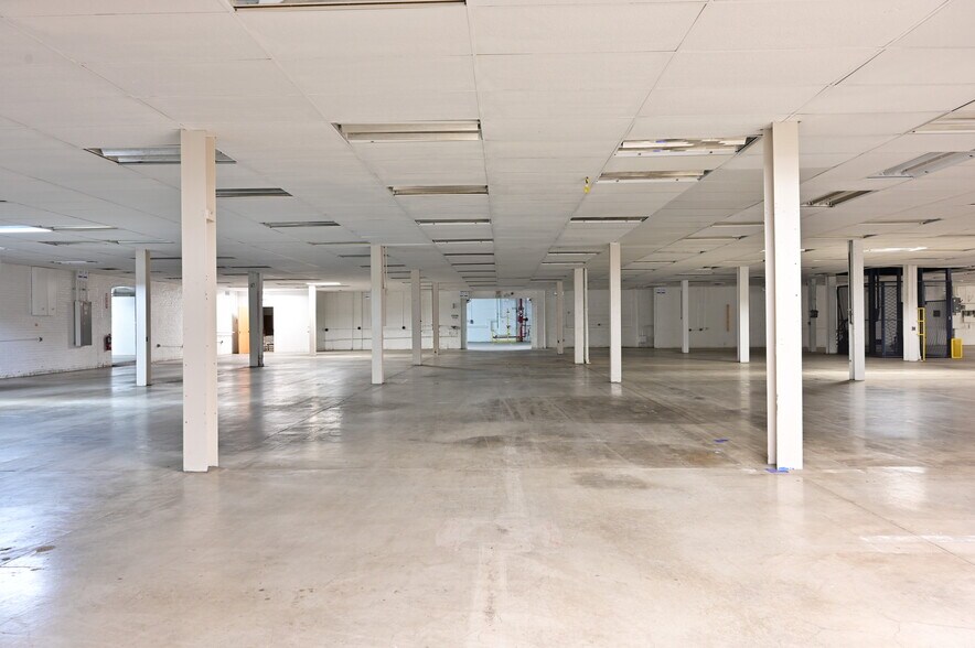 More Photos Of 11 Beckwith Ave, Binghamton Manufacturing For Lease