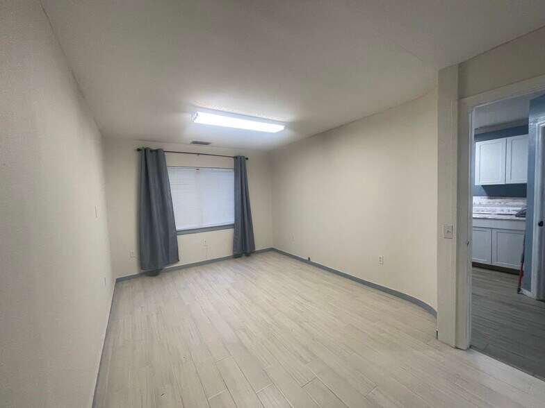More Photos Of 10225 Ulmerton Rd, Largo Medical For Lease