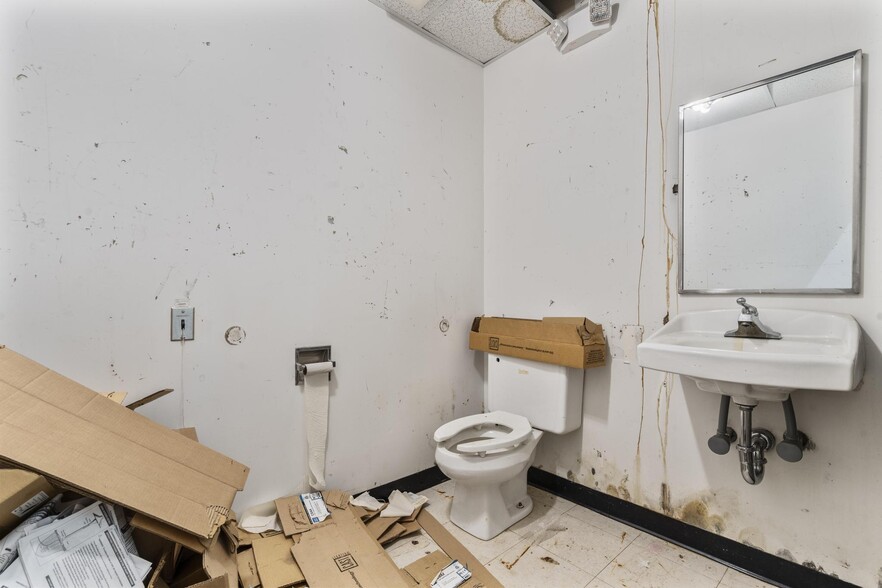 More Photos Of , Bristol General Retail For Sale