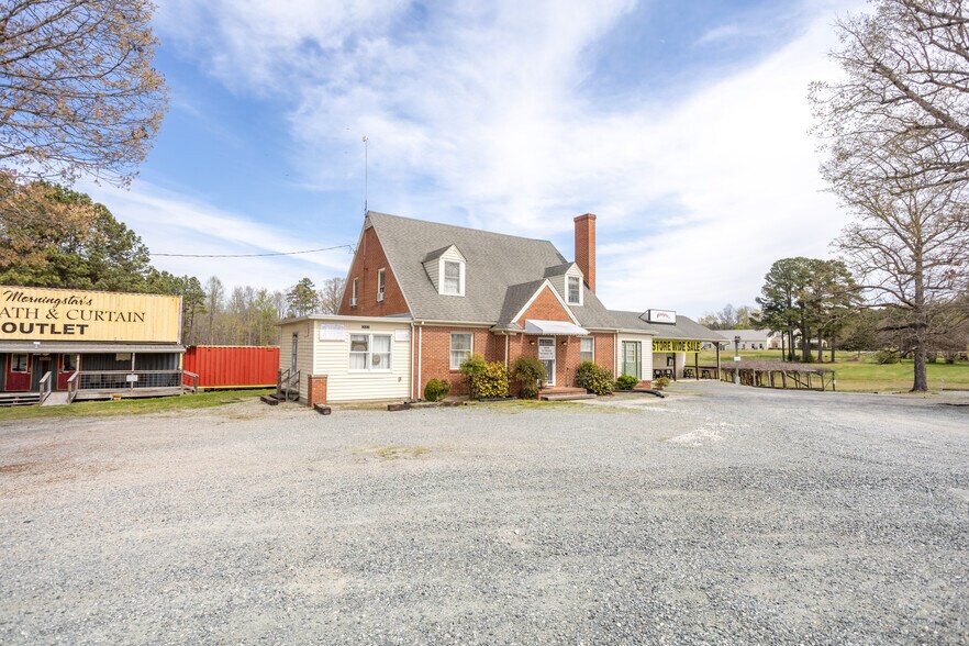 More Photos Of 6663 Highway 58, Buffalo Junction Storefront Retail Office For Sale