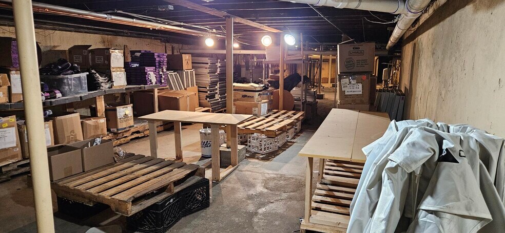 More Photos Of 1805-1815 Central St, Evanston Storefront Retail Residential For Lease