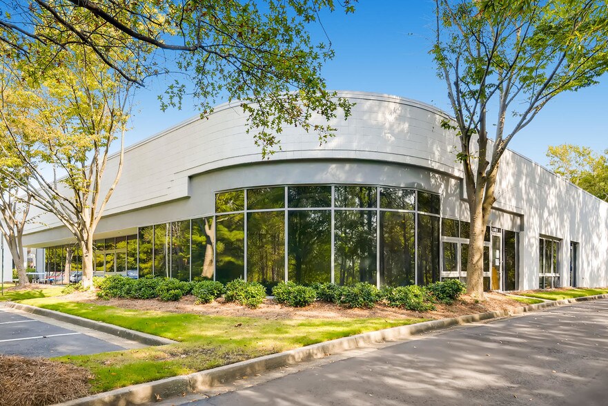 More Photos Of 300 Technology Ct SE, Smyrna Unknown For Lease