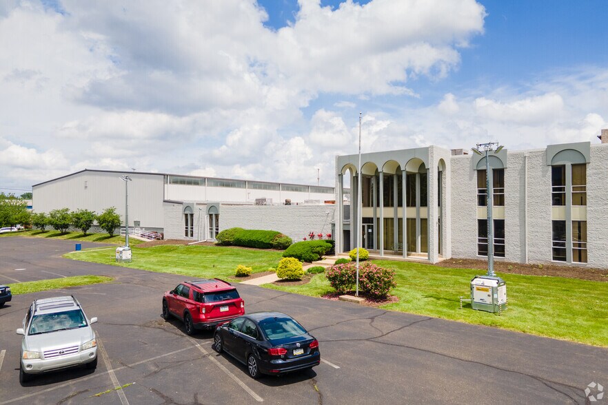 More Photos Of 707 N Valley Forge Rd, Lansdale Warehouse For Sale