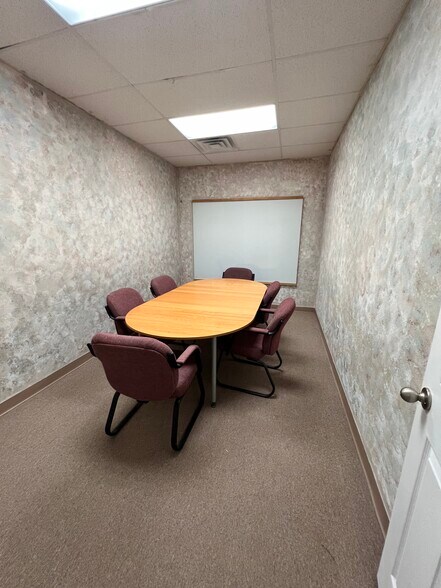 More Photos Of 5800 Corporate Dr, Houston Warehouse For Lease