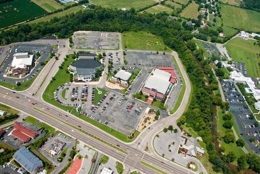 More Photos Of 2046 Parkway, Pigeon Forge Theater Concert Hall For Lease