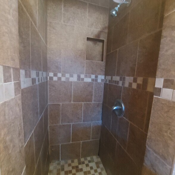 More Photos Of 1041 Westpoint Ave, Colorado City Hotel For Sale