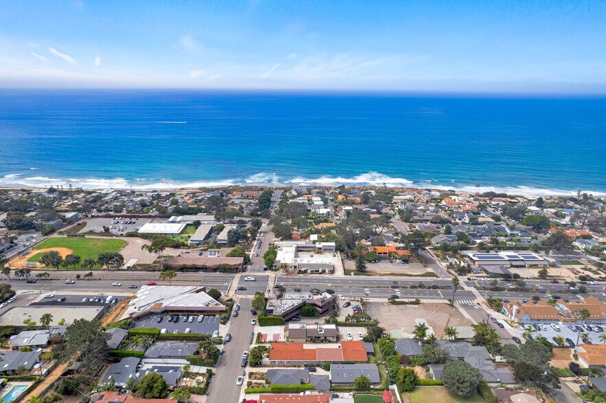 More Photos Of 330 9th St, Del Mar Apartments For Sale