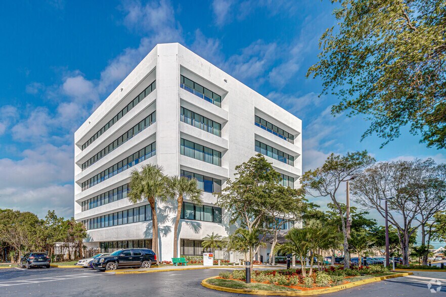More Photos Of 2328 10th Ave N, Lake Worth Office For Lease
