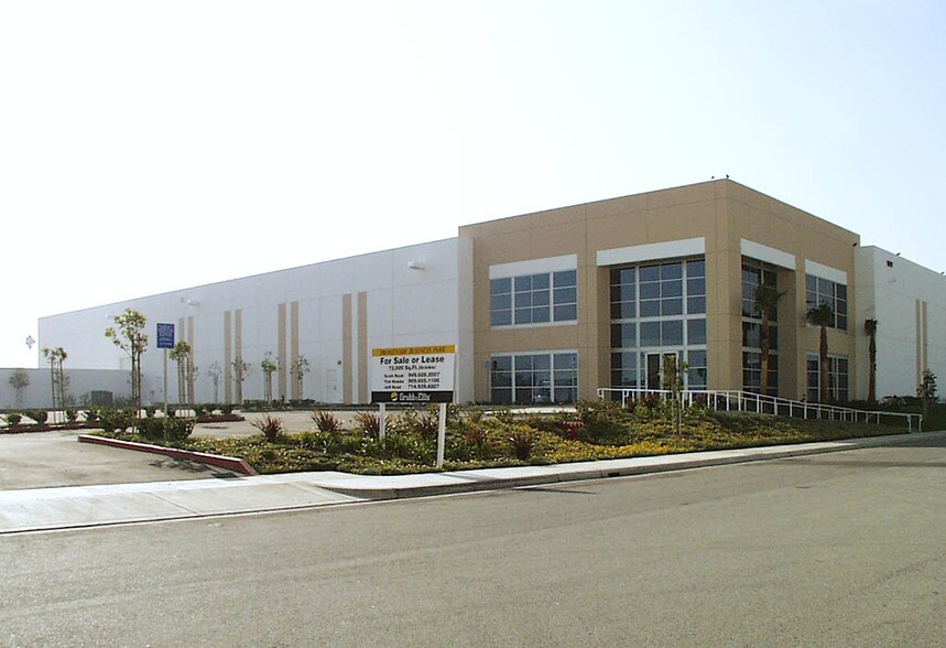 More Photos Of 1522 Bentley Dr, Corona Warehouse For Lease