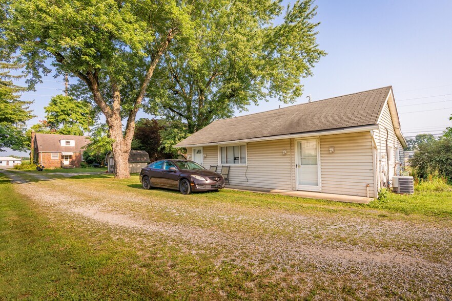 More Photos Of 4268 Erie Ave SW, Navarre Office Residential For Sale