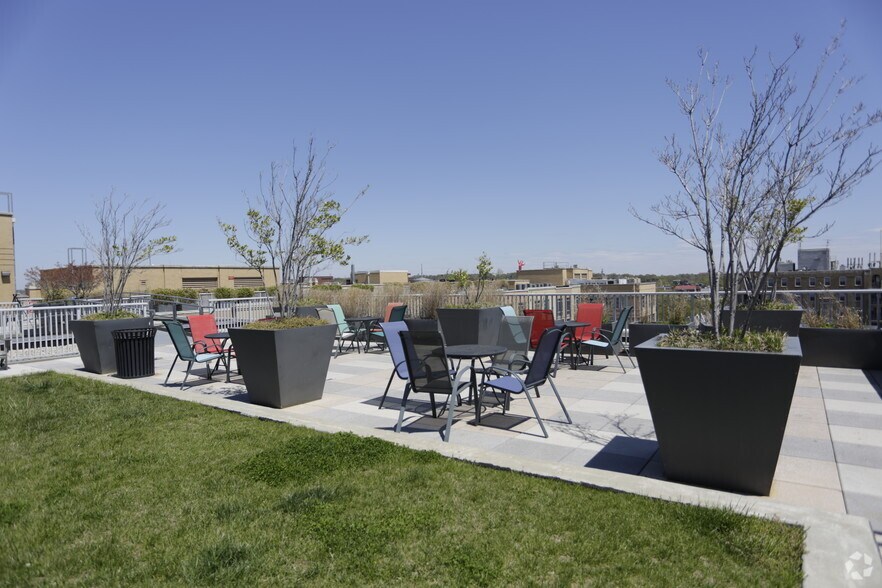 More Photos Of 1400 Irving St NW, Washington Apartments For Lease