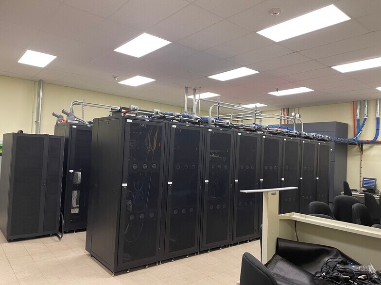 More Photos Of 9801 Georgia St, Crown Point Office For Lease