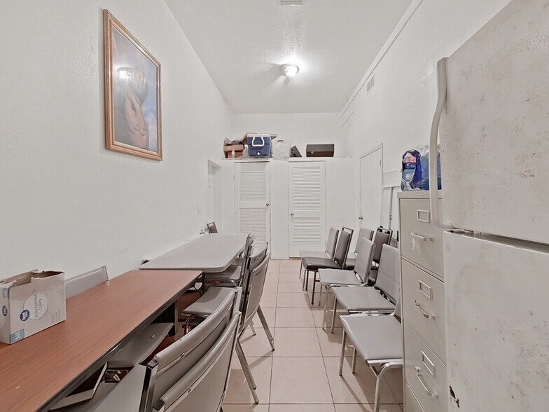 More Photos Of 4501 N 42nd St, Tampa Religious Facility For Sale