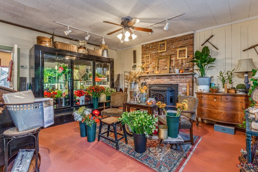 More Photos Of 178 Charles Colman Blvd, Pawling Garden Center For Sale