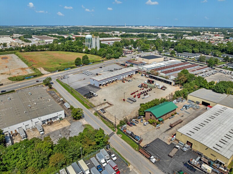 More Photos Of 5178 Old Dixie Hwy, Forest Park Service For Lease
