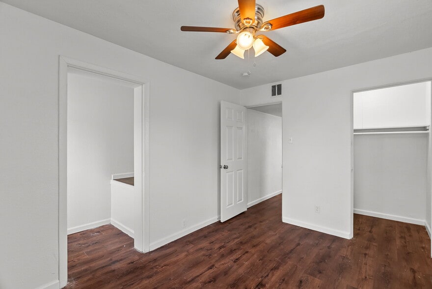 More Photos Of 3752 Chippewa St, Saint Louis Apartments For Sale