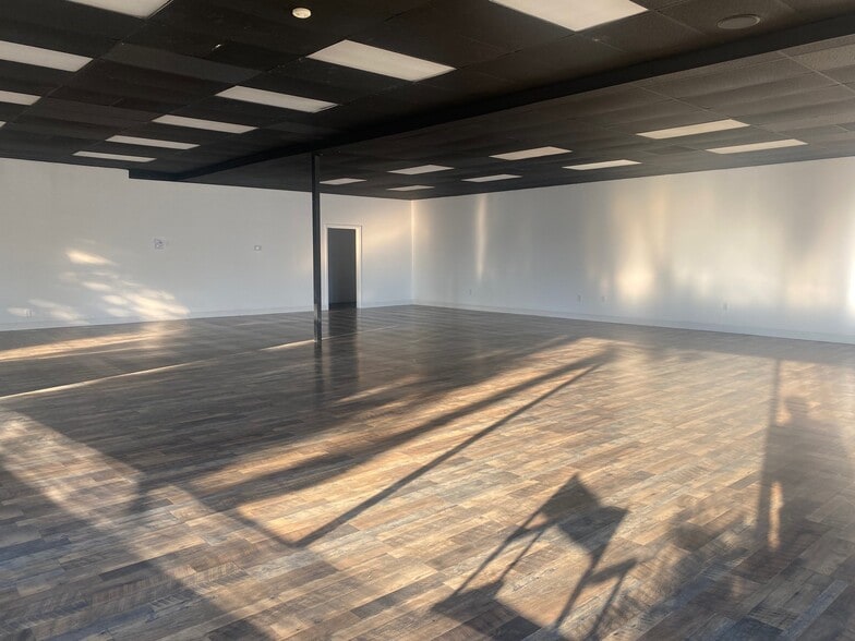 More Photos Of 18433-18463 Amistad St, Fountain Vly, Fountain Valley Unknown For Lease