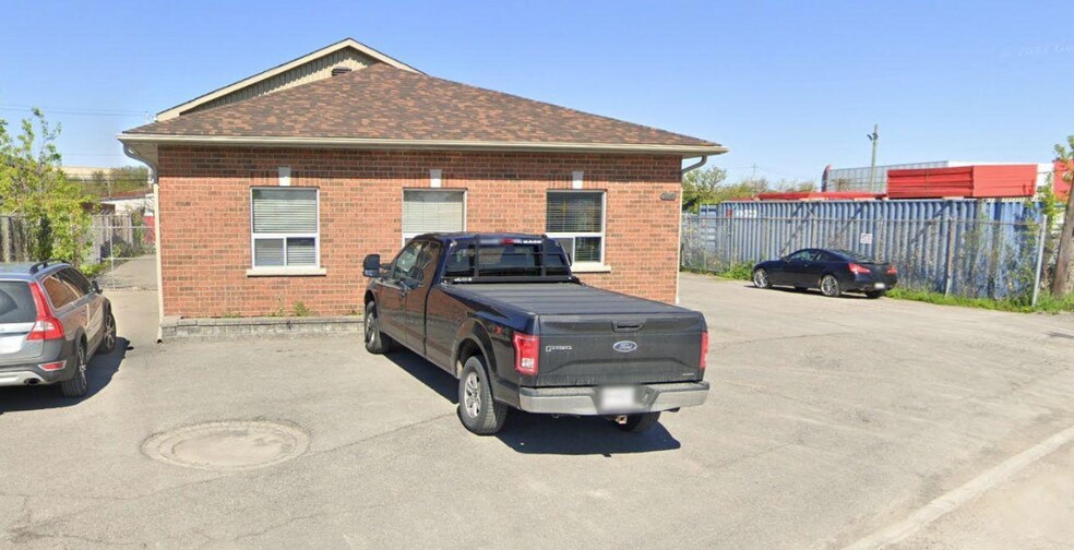 More Photos Of 1466 Lagan Way, Ottawa Light Distribution For Sale