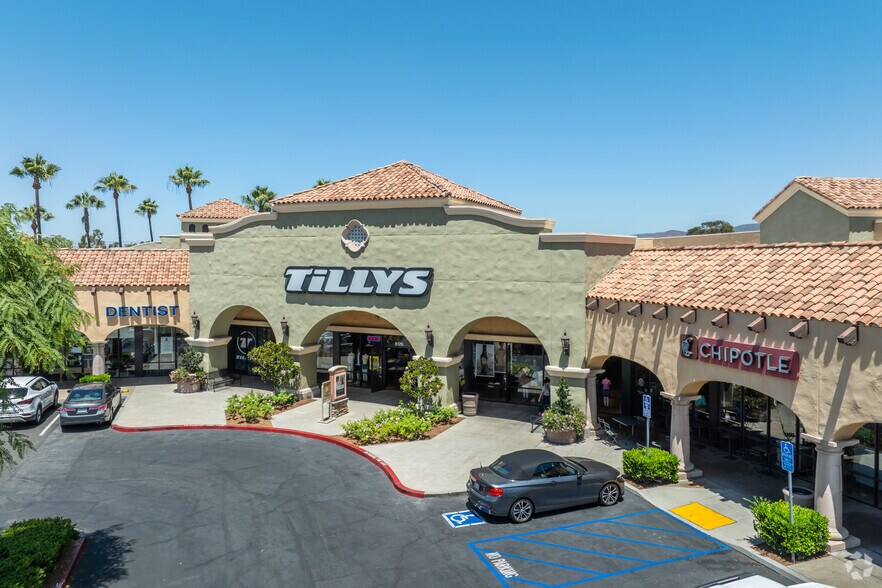 More Photos Of 8020-8100 E Santa Ana Canyon Rd, Anaheim Hills Unknown For Lease