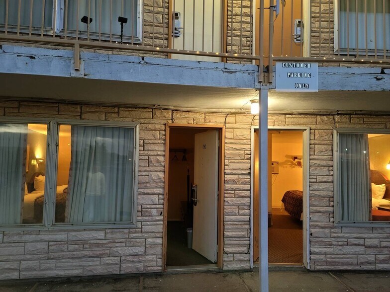 More Photos Of 609 E 15th St S, Eads Hotel For Sale