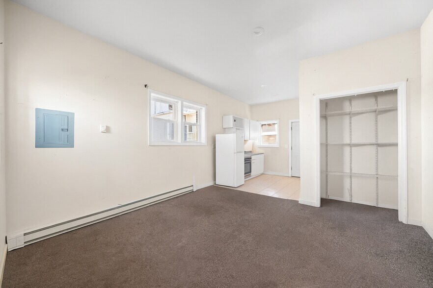More Photos Of 70 Park Ave, Bay Shore Multifamily For Sale