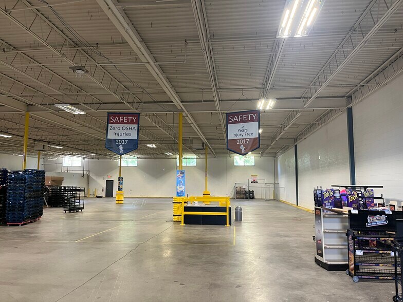 More Photos Of 5200 City Line Rd, Hampton Manufacturing For Lease
