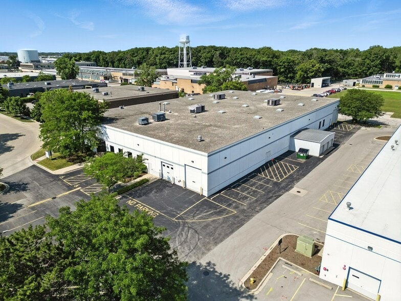 More Photos Of 8130 River Dr, Morton Grove Warehouse For Sale