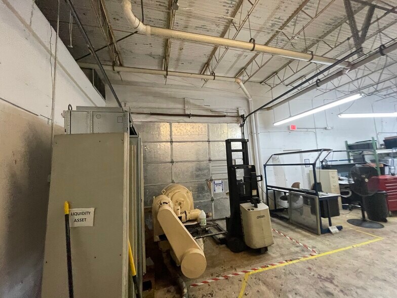 More Photos Of 1800-1812 SW 7th Ave, Pompano Beach Warehouse For Sale