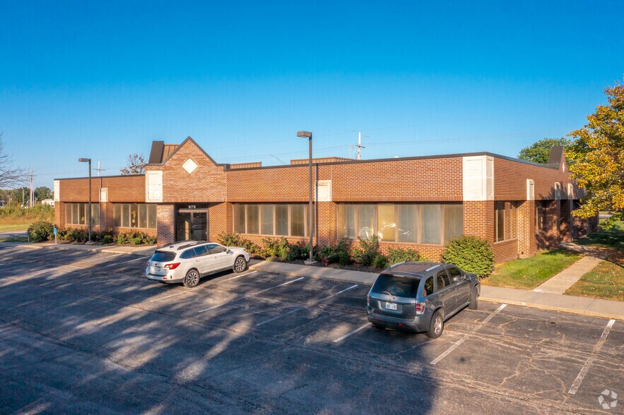 Primary Photo Of 975 N Mur-Len Rd, Olathe Medical For Sale