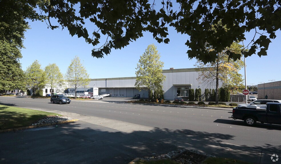 More Photos Of 1000-1006 Andover Park E, Tukwila Warehouse For Lease