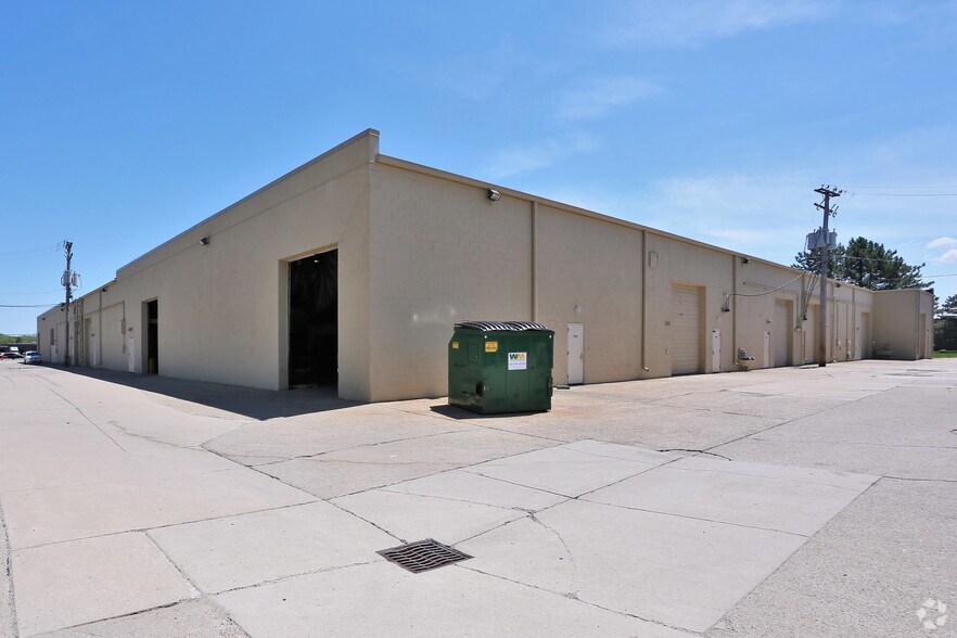More Photos Of 7515-7665 19 Mile Rd, Sterling Heights Warehouse For Lease