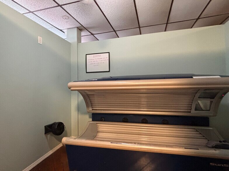 More Photos Of 206 W Main St, Mc Arthur Flex For Sale