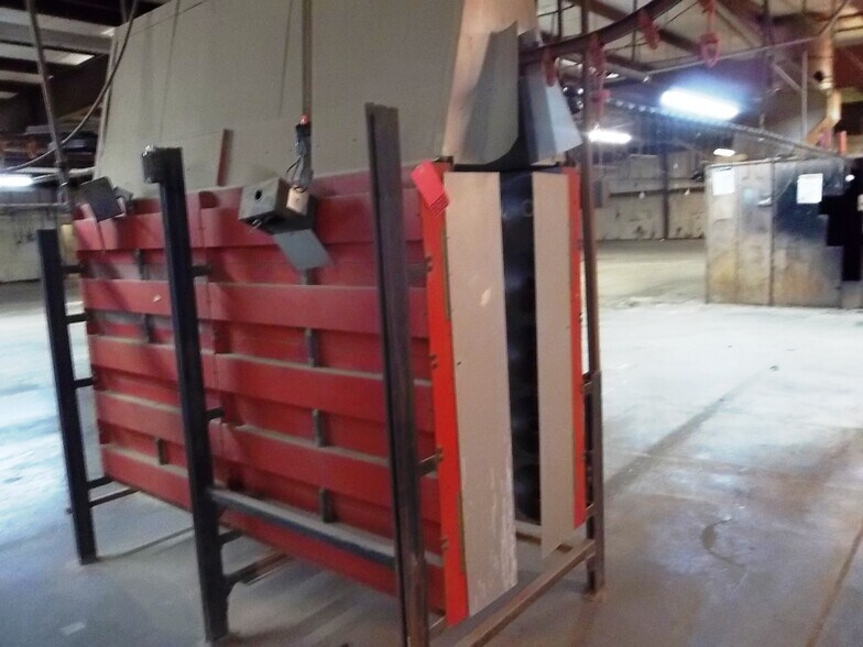 More Photos Of 1250 Tank Street, Neodesha Industrial For Sale