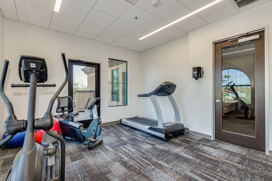 More Photos Of 1166 E warner Rd, Gilbert Unknown For Lease