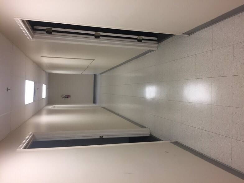 More Photos Of 2 Shelter Dr, Greer Warehouse For Lease