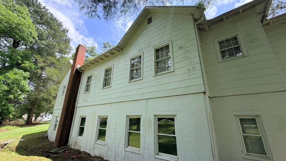 More Photos Of 206 Buncombe St, Roper Religious Facility For Sale