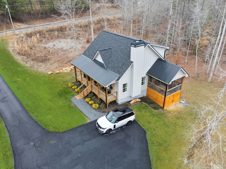 More Photos Of 1300 Preacher Campbell Rd, Clarkesville Multifamily For Sale