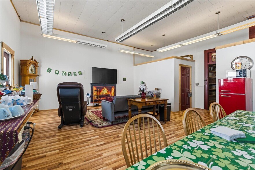 More Photos Of 66 Duttonsville School dr, Cavendish Specialty For Sale