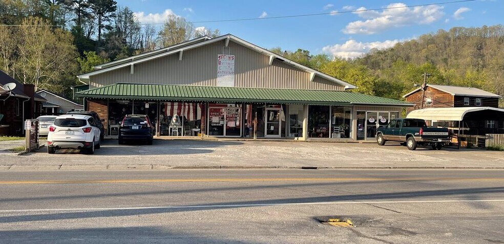 Primary Photo Of 2108 N Main St, Hazard General Retail For Sale