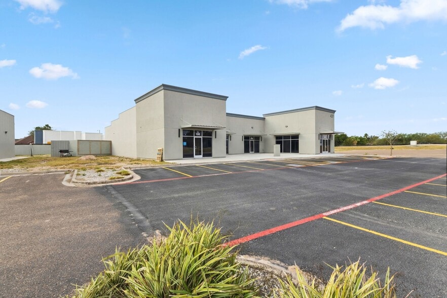 More Photos Of 4217 Pecan Blvd, McAllen General Retail For Lease