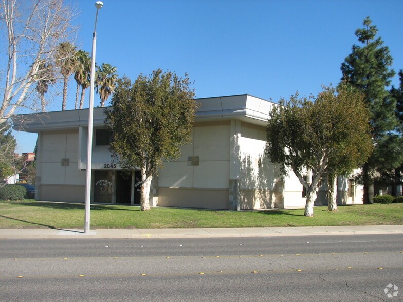 More Photos Of 2045 Royal Ave, Simi Valley Medical For Lease