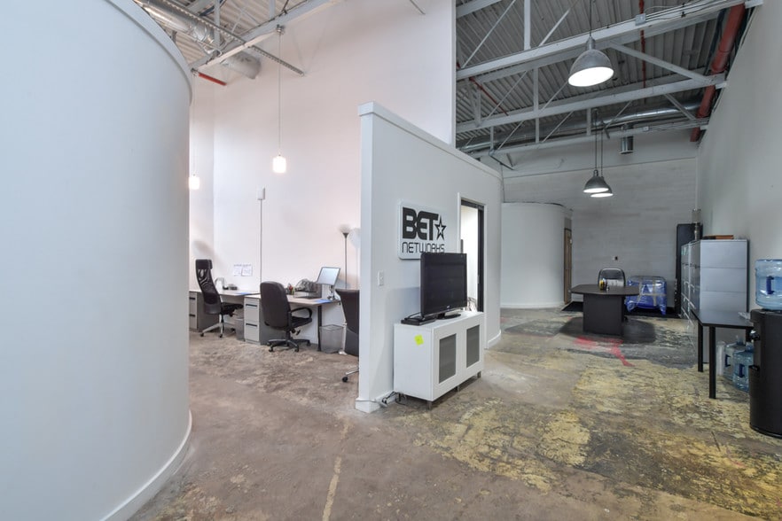 More Photos Of 650 Hamilton Ave SE, Atlanta Unknown For Lease