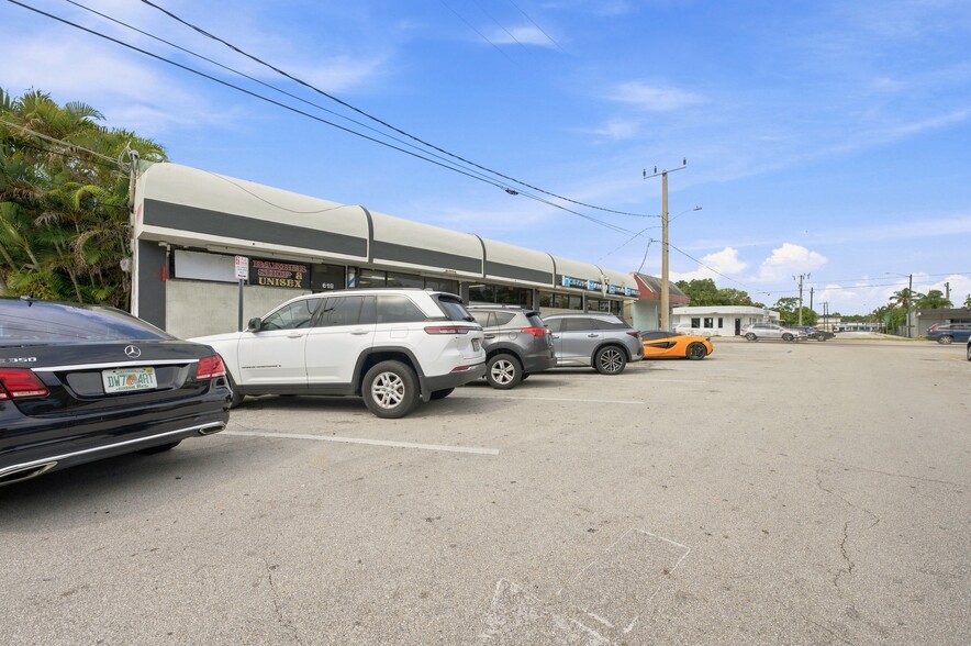 More Photos Of 610-618 NE 124th St, North Miami Office For Sale