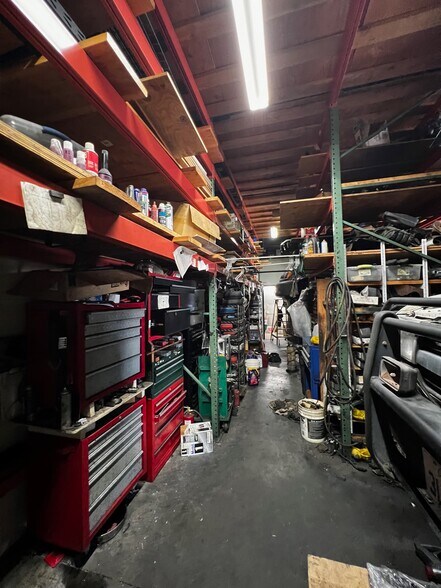 More Photos Of 11841 Washington Blvd, Whittier Auto Repair For Lease