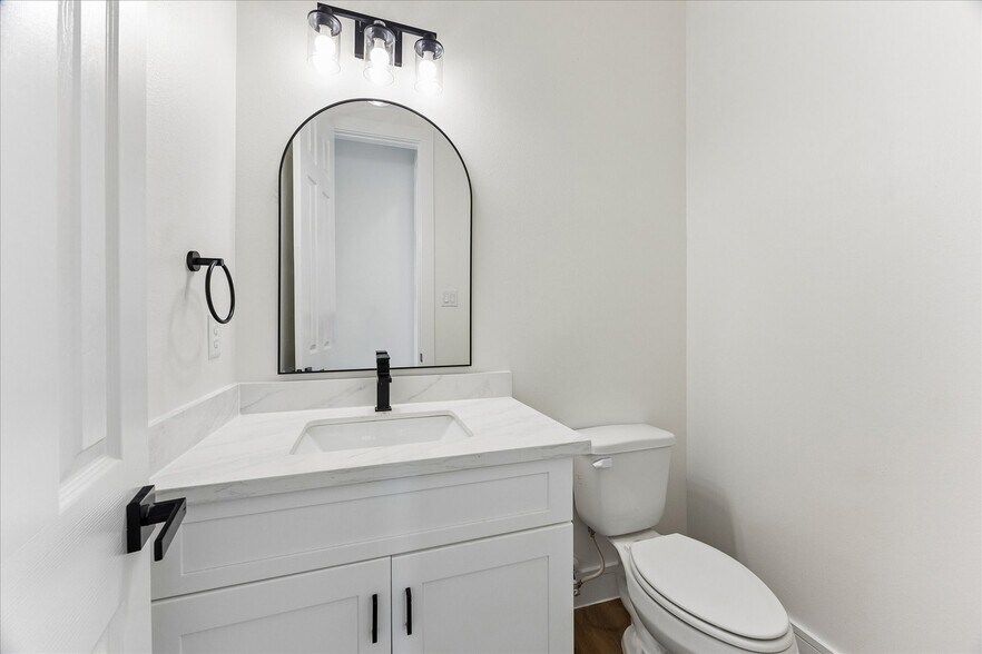 More Photos Of 5106 Ricky St, Houston Specialty For Sale